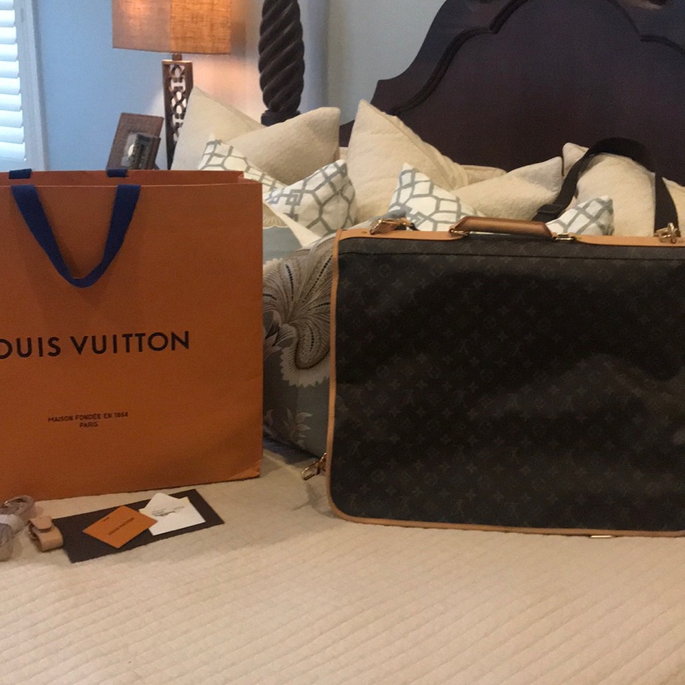 Louis Vuitton Garment bag